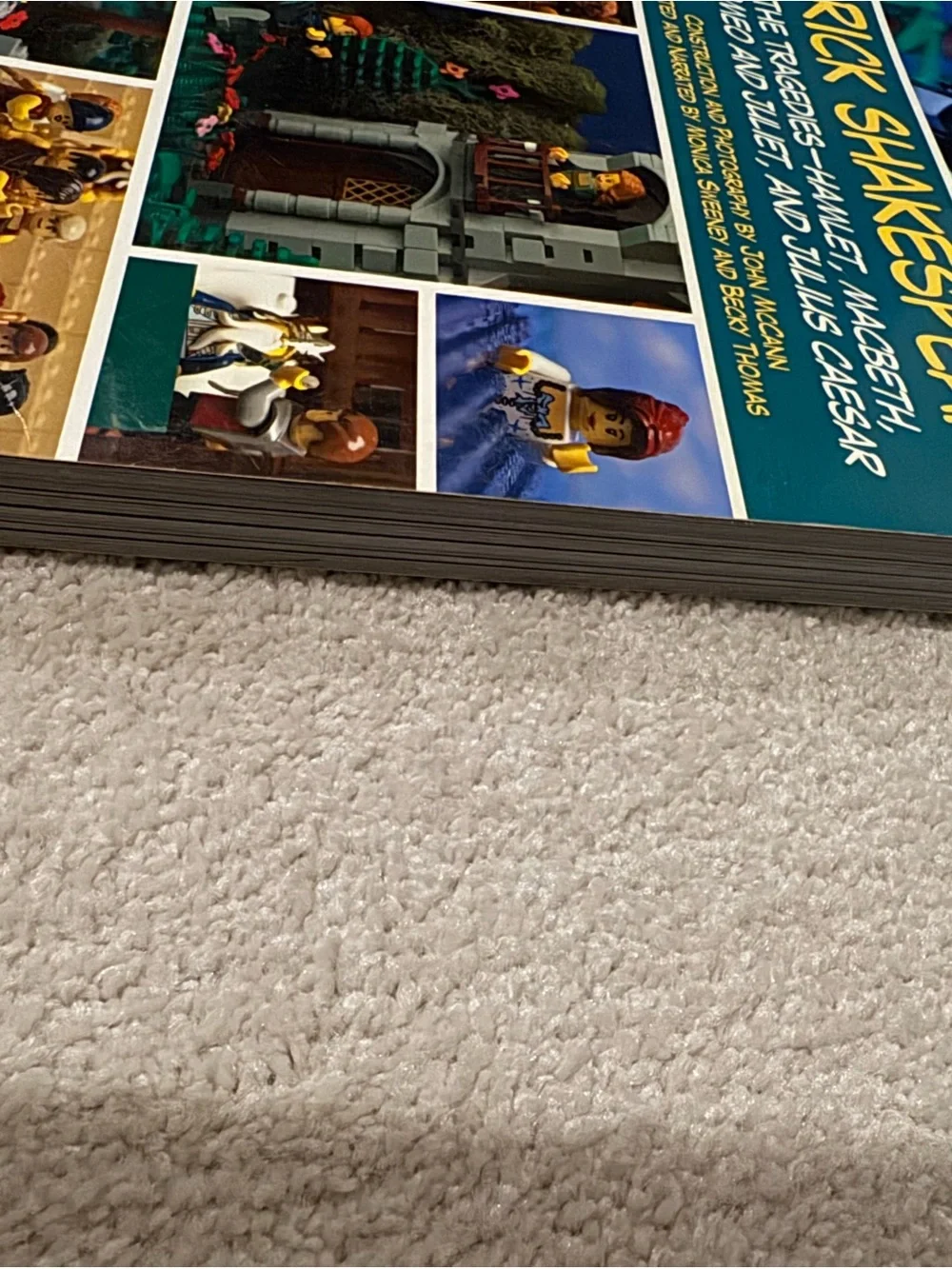 Building Set Book – Green & Yellow LEGO-style Scenes